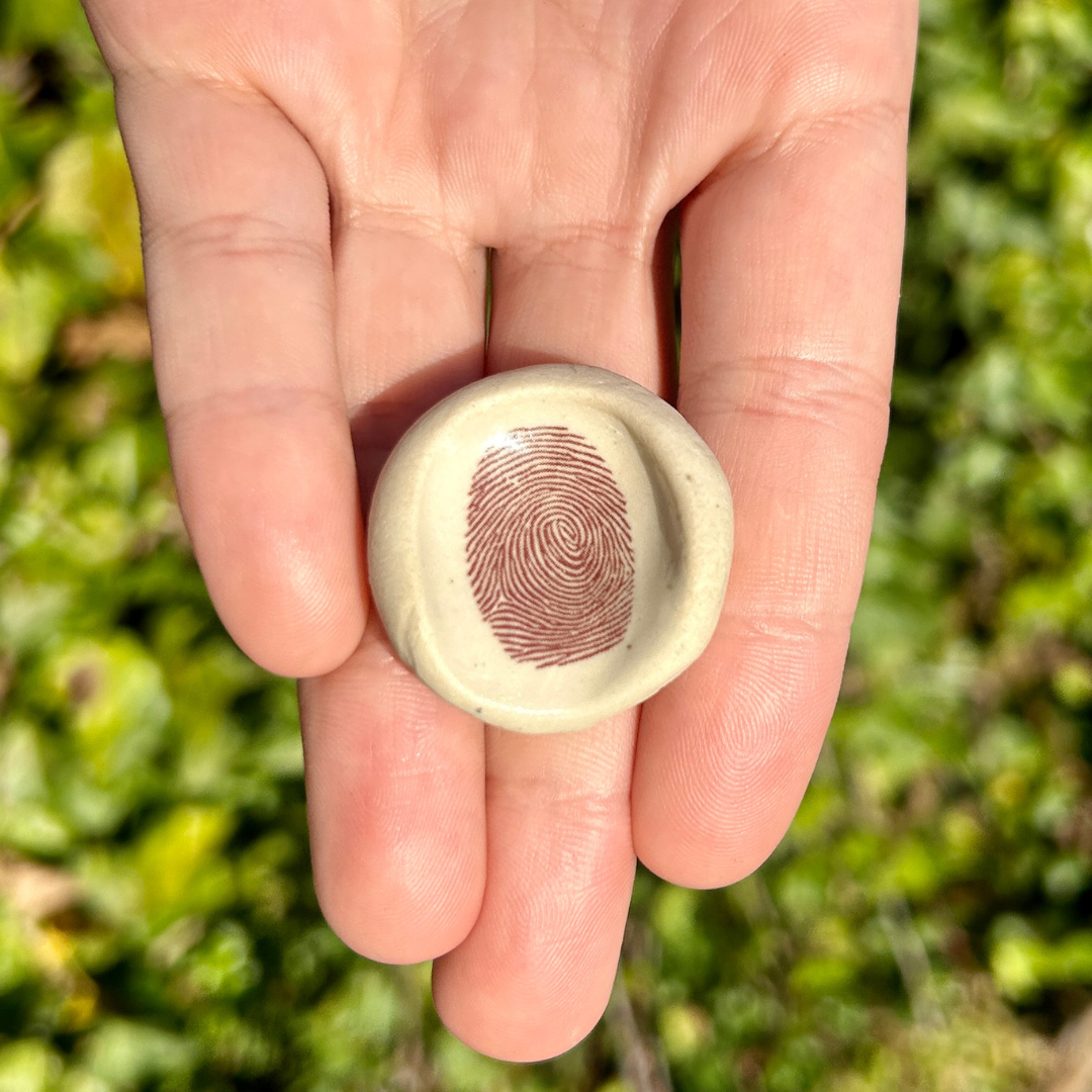 Memorial Gift, picture on clay, remembrance Thumbprint, Memorial Piece, Handheld gift, clay gift, clay worry stone, Thumbies, Fingerprint memorial Gift, Worry Stone, Partingstone, Preservation, fingerprint