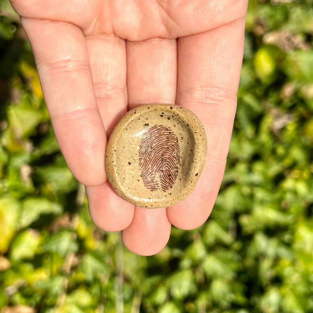 Memorial Gift, picture on clay, remembrance Thumbprint, Memorial Piece, Handheld gift, clay gift, clay worry stone, Thumbies, Fingerprint memorial Gift,  Worry Stone, Partingstone, Preservation, fingerprint